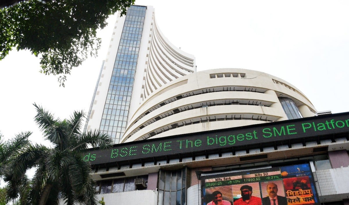 Stock Market Updates: सेंसेक्स 163 अंक चढ़कर खुला, निफ्टी 24,300 के करीब, 