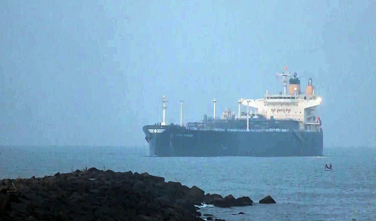 Somalia Cargo Ship Hijacking | सोमालिया तट पर तुर्की के सैन्य हथियार ले जा रहे कार्गो जहाज का अपहरण, 6 भारतीय समेत 10 क्रू मेंबर सवार थे 