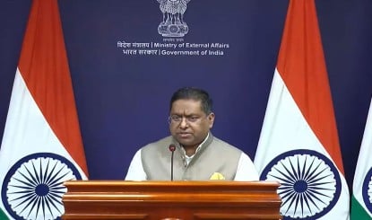 Trump की Economic D-Day धमकी पर भारत का रुख स्पष्ट, MEA ने West Asia में शांति के लिए कूटनीति और संवाद पर दिया जोर