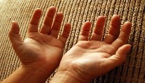 Palmistry: हथेली के ये शुभ निशान दिलाते हैं Money और Prestige, क्या आप भी हैं भाग्यशाली