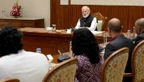 National Space Day: पीएम मोदी ने स्पेस स्टार्टअप्स के फाउंडर्स से की मुलाकात, बोले- दुनिया का टैलेंट भारत लाना है