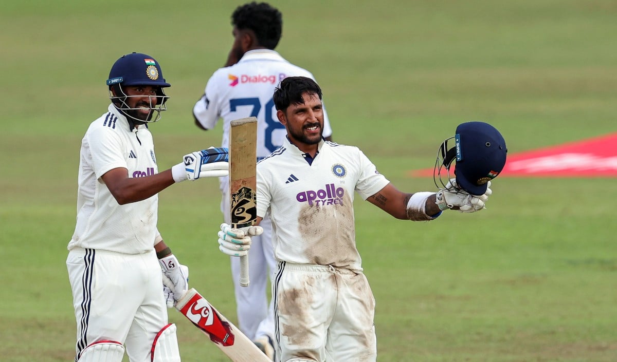 SL vs IND, 2nd Test: Dhruv Jurel का शतक, टीम India का स्कोर 500 पार; SL पर मंडराया संकट SL vs IND, 2nd Test: Dhruv Jurel का शतक, टीम India का स्कोर 500 पार; SL पर मंडराया संकट