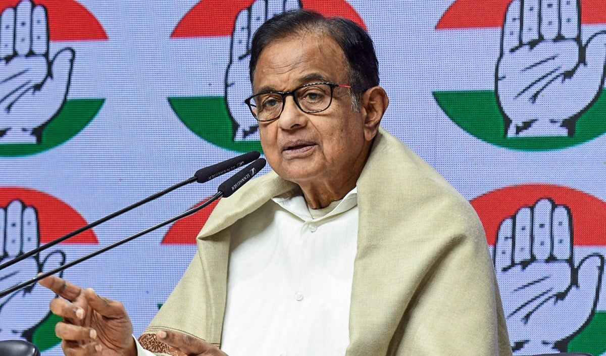 P. Chidambaram का Rijiju पर पलटवार, पूछा- PM Modi ने विपक्ष को नहीं तो किसे कहा Dimagi Naxal?