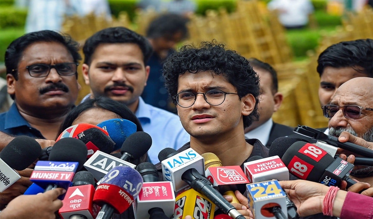 Privacy Violation: दिल्ली हाईकोर्ट ने Abhijit Iyer-Mitra और मीडिया आउटलेट्स को जारी किया समन, मांगा जवाब