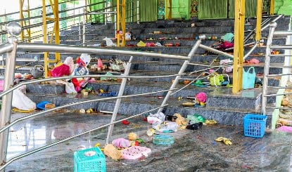 Singheshwar Temple Stampede | सावन के अंतिम सोमवार पर मधेपुरा के सिंगेश्वर मंदिर में मची भगदड़! बैरिकेड टूटने से आधा दर्जन लोग घायल