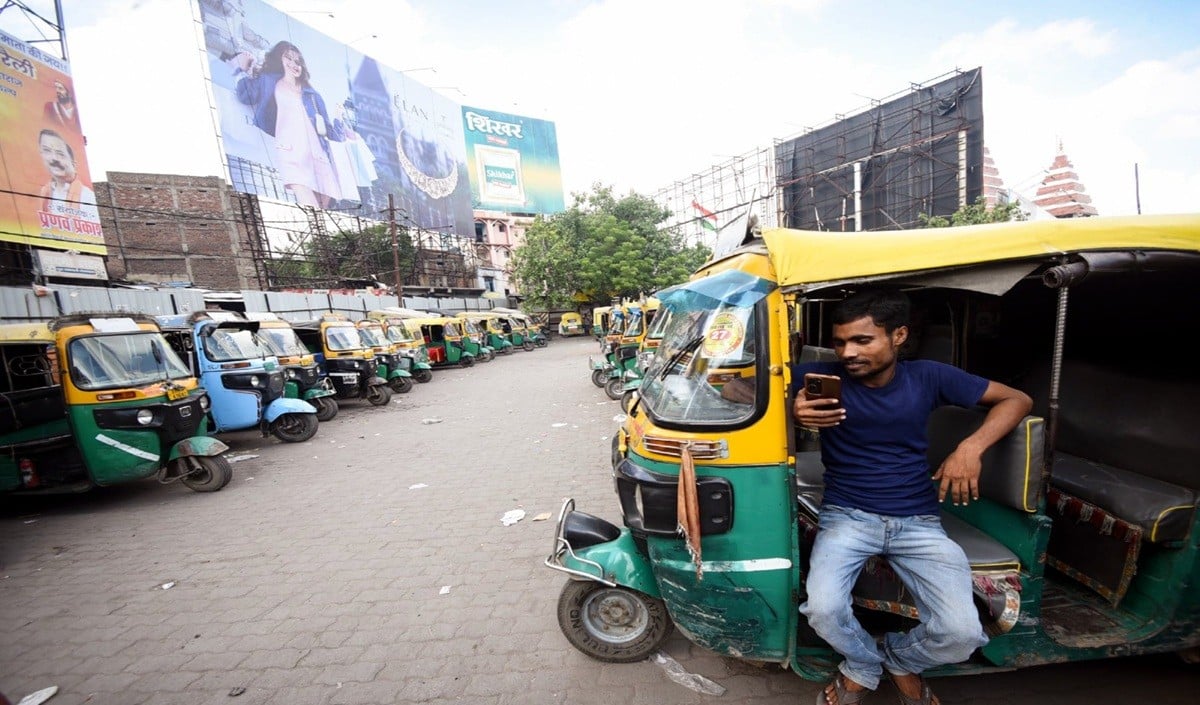 Mumbai में Marathi Test से मची खलबली, Auto-Taxi ड्राइवरों की Strike से आम जनता बेहाल
