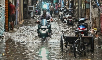 North India Weather Alert | दिल्ली में भारी बारिश का अनुमान, IMD ने जारी किया 