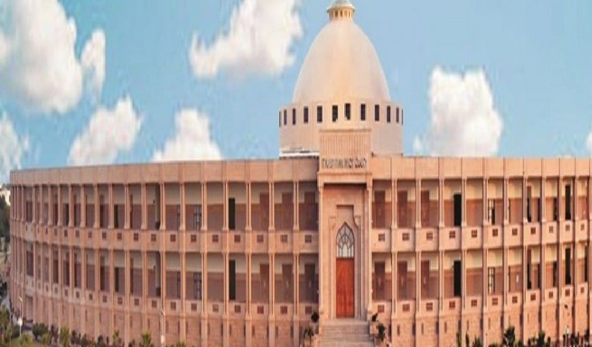 Rajasthan High Court का बड़ा फैसला, School परिसर के 50 मीटर दायरे में Junk Food की बिक्री पर पूर्ण प्रतिबंध