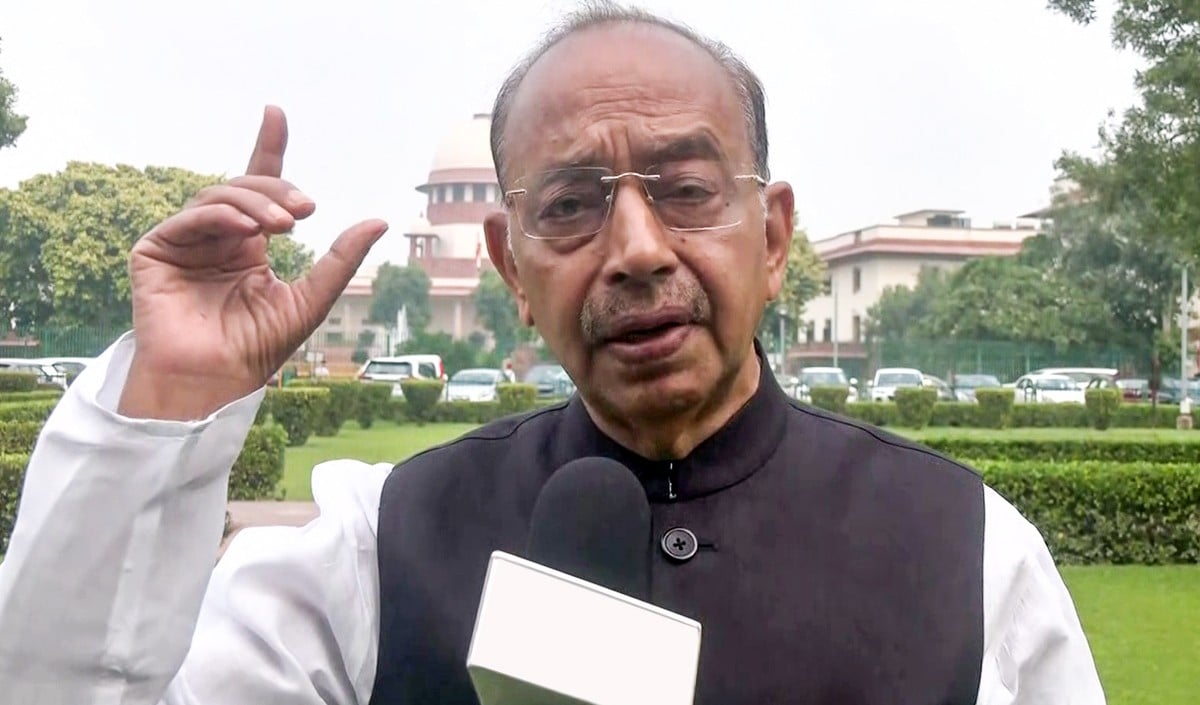 Delhi: BJP नेता Vijay Goel का अपनी सरकार पर ही निशाना: MP-MLA गिड़गिड़ाते हैं, अफसर काम नहीं करते