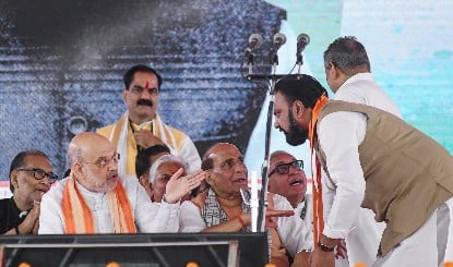 Nepal Flood: बिहार में हाई अलर्ट, अमित शाह ने CM सम्राट से की बात, PM Modi की भी नजर