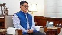 केंद्रीय मंत्री Kiren Rijiju ने अरुणाचल प्रदेश की वायरल बच्ची Tinkle से वीडियो कॉल पर की बात