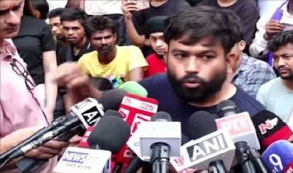 MOTN Survey: PM की रेस में Abhijeet Dipke ने Arvind Kejriwal को पछाड़ा, बढ़ी CJP की ताकत