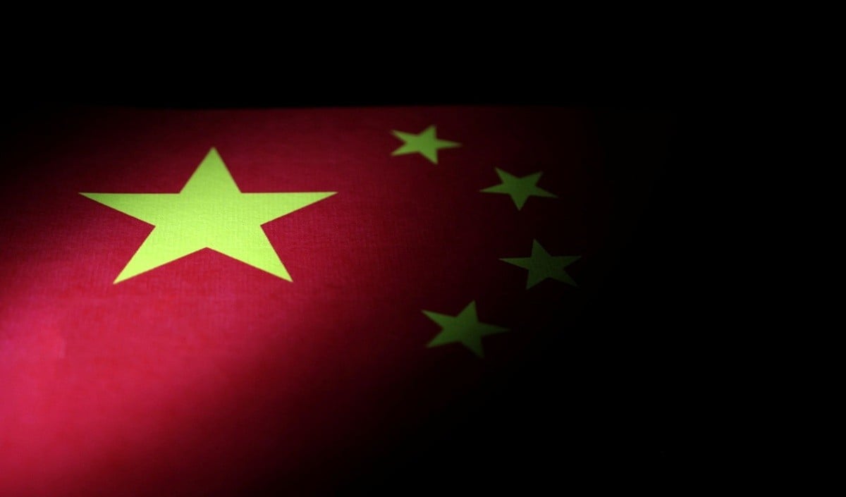 Hong Kong में लोकतंत्र की मांग अब 