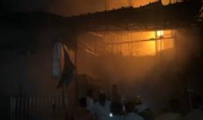 गाजियाबाद के Sahibabad Industrial Area में भीषण आग, Toy Factory में मची अफरा-तफरी, 10 Fire Tenders तैनात