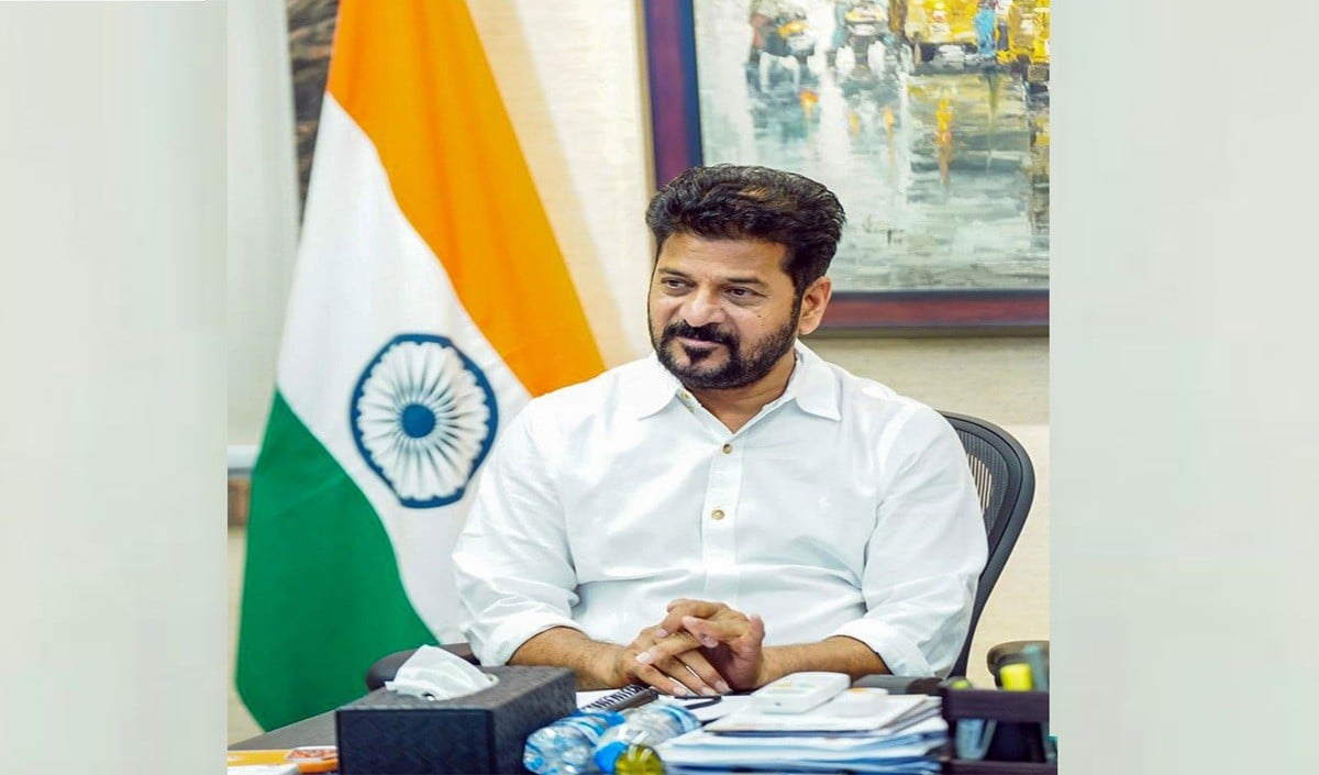 Telangana Voter List Controversy: रेवंत रेड्डी ने चुनाव आयोग को लिखा पत्र, 92.86 लाख मतदाताओं के नाम कटने का खतरा