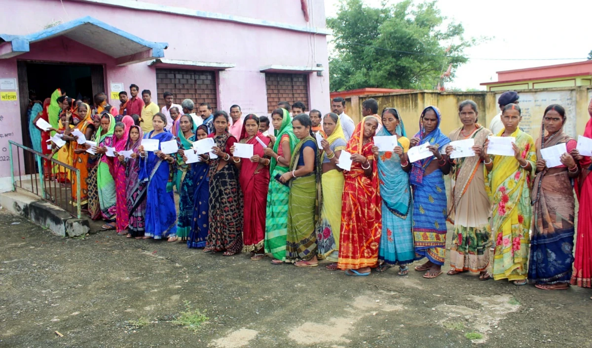 Assembly Bypolls Results | बिहार की बांकीपुर, MP की दतिया और गुजरात की मंज़लपुर सीट पर वोटों की गिनती शुरू, बीजेपी-कांग्रेस में कड़ा मुकाबला