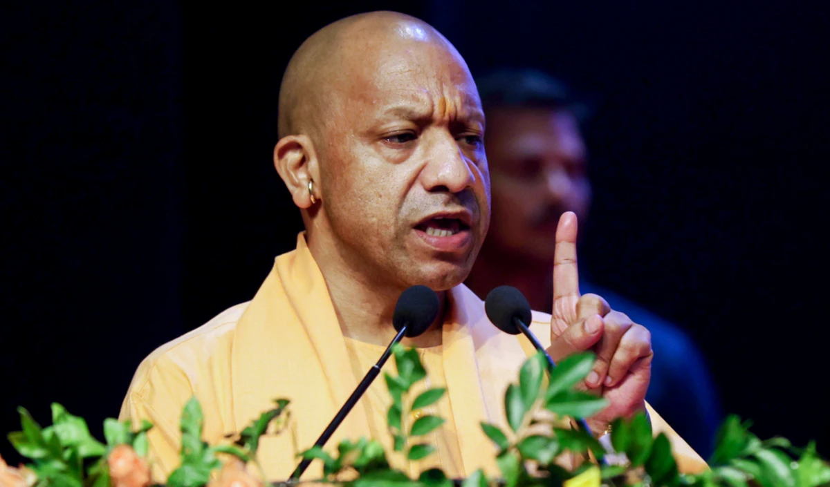 पहले Ram Mandir विरोध, अब चंदे पर सवाल! Yogi ने SP के दोहरे रवैये पर बोला हमला