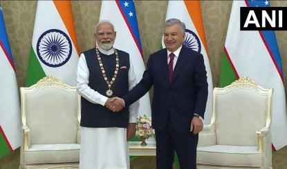 PM Modi को मिला उज्बेकिस्तान का सबसे बड़ा सम्मान, राष्ट्रपति मिर्जियोयेव ने गले लगाकर दी बधाई