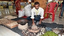 “मखाना: भारत के पारंपरिक उत्पाद से वैश्विक सुपरफूड बनने का स्वर्णिम सफर”