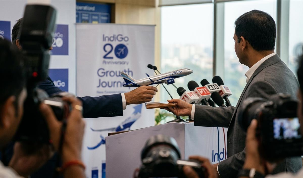 Indigo के 20 साल पूरे होने पर Rahul Bhatia का बड़ा बयान, नए CEO संभालेंगे कमान Indigo के 20 साल पूरे होने पर Rahul Bhatia का बड़ा बयान, नए CEO संभालेंगे कमान