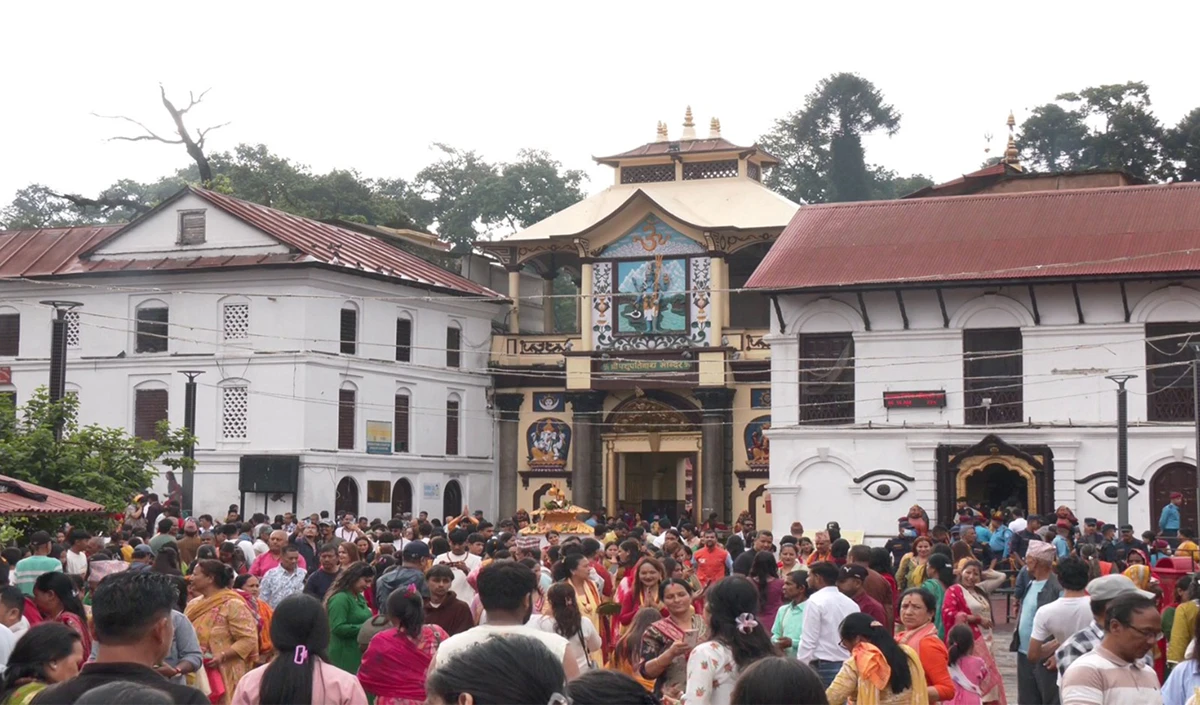 Nepal Violence : सड़कों पर उतरे हिंदू, नेपाल छोड़कर भागने लगे मुसलमान!