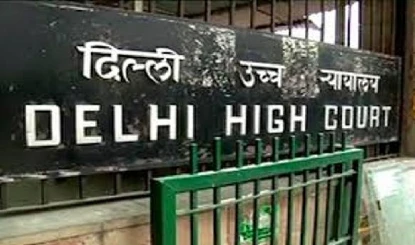 दिल्ली High Court का बड़ा आदेश: Women Police के लिए हर थाने में लगेंगी Sanitary Pad Vending Machine