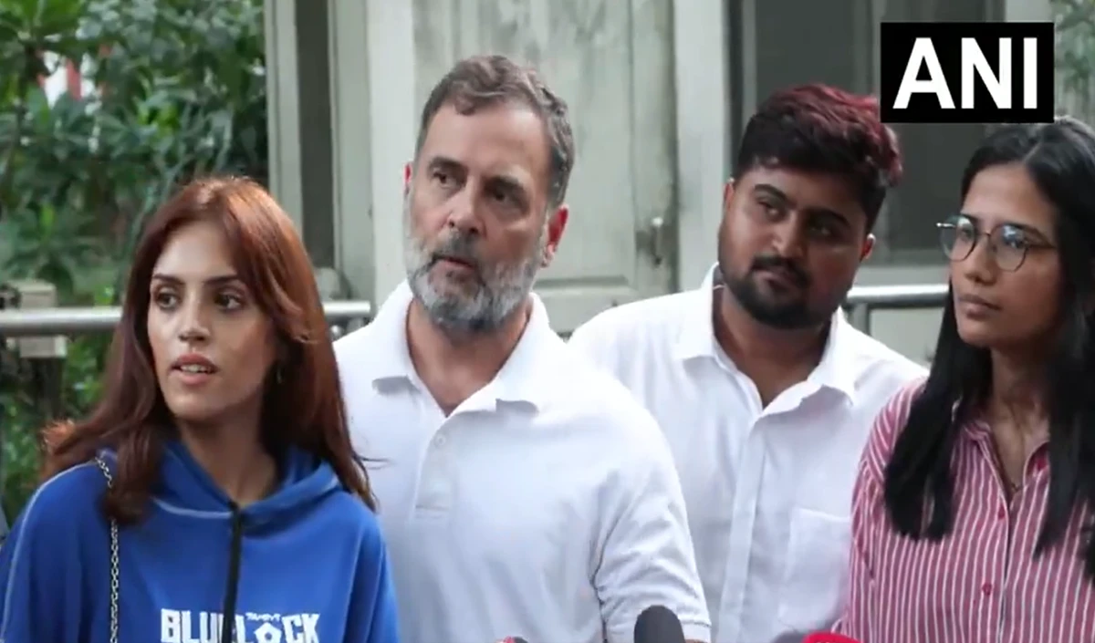 Student Protests पर Rahul Gandhi का बड़ा बयान: माफी मांगने का दबाव बकवास, छात्र लोकतंत्र की आवाज़ हैं