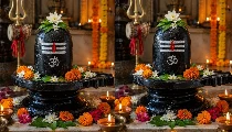 Rudrabhishek In Sawan: महादेव की कृपा के लिए क्यों जरूरी है Rudrabhishek? जानें इसके Benefits और नियम