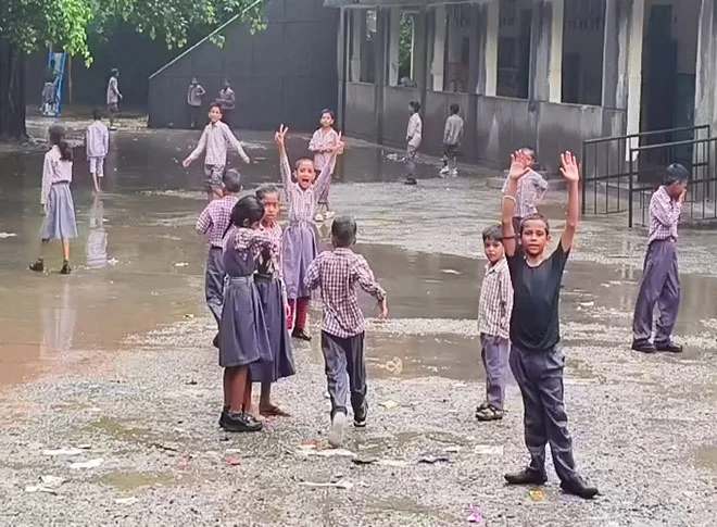 तेज बारिश ने किया दिल्ली का हाल बेहाल