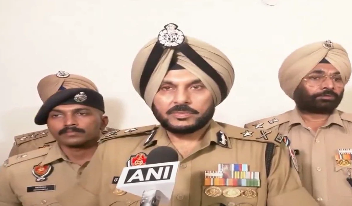 Jantar Mantar कनेक्शन बताने वाले Amritsar Police चीफ का तबादला, AAP पर BJP हमलावर