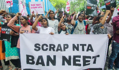 CBI Charge Sheet: NEET पेपर लीक में NTA के विशेषज्ञ भी शामिल, कई राज्यों तक फैली साजिश