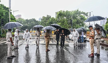 डिजिटल हसीना का खौफनाक दांव! IAF विंग कमांडर की एक चूक... और दुश्मन के हाथ लग गए भारत के सीक्रेट फौजी ठिकाने!