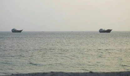 Strait of Hormuz को लेकर Iran-Oman बातचीत में प्रगति, US को कमर्शियल तेल शिपमेंट बहाल होने की उम्मीद