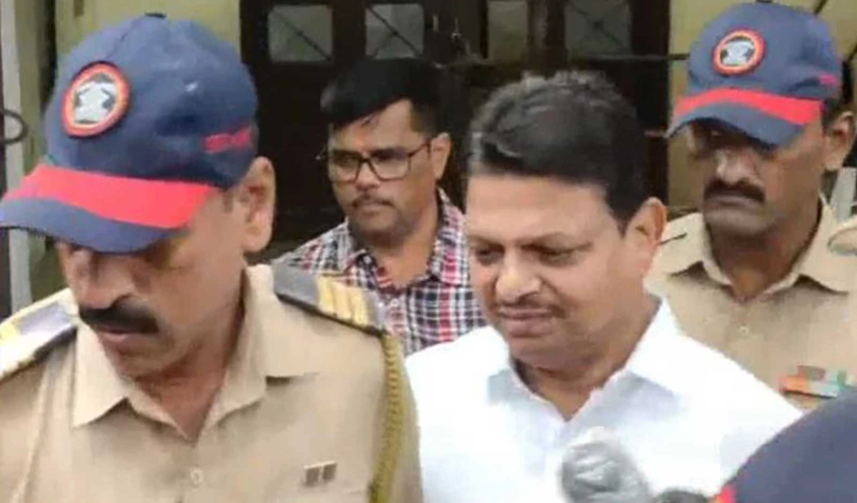 बॉम्बे हाई कोर्ट ने डॉक्टर पर हमले के मामले में शिवसेना पार्षद रमेश म्हात्रे को ज़मानत दे दी है