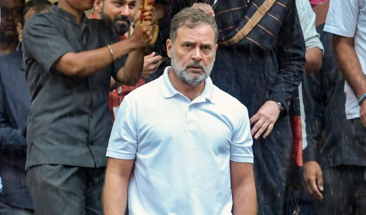 Prayagraj के छात्र से बातचीत का हवाला देकर Rahul Gandhi ने देश के युवाओं की बेबसी पर जताया दुख
