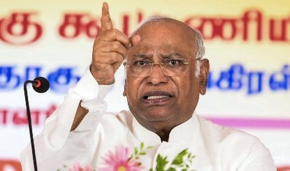 GDP ग्रोथ पर Kharge का तंज: सरकार PR में व्यस्त, देश में Unemployment और Inflation चरम पर