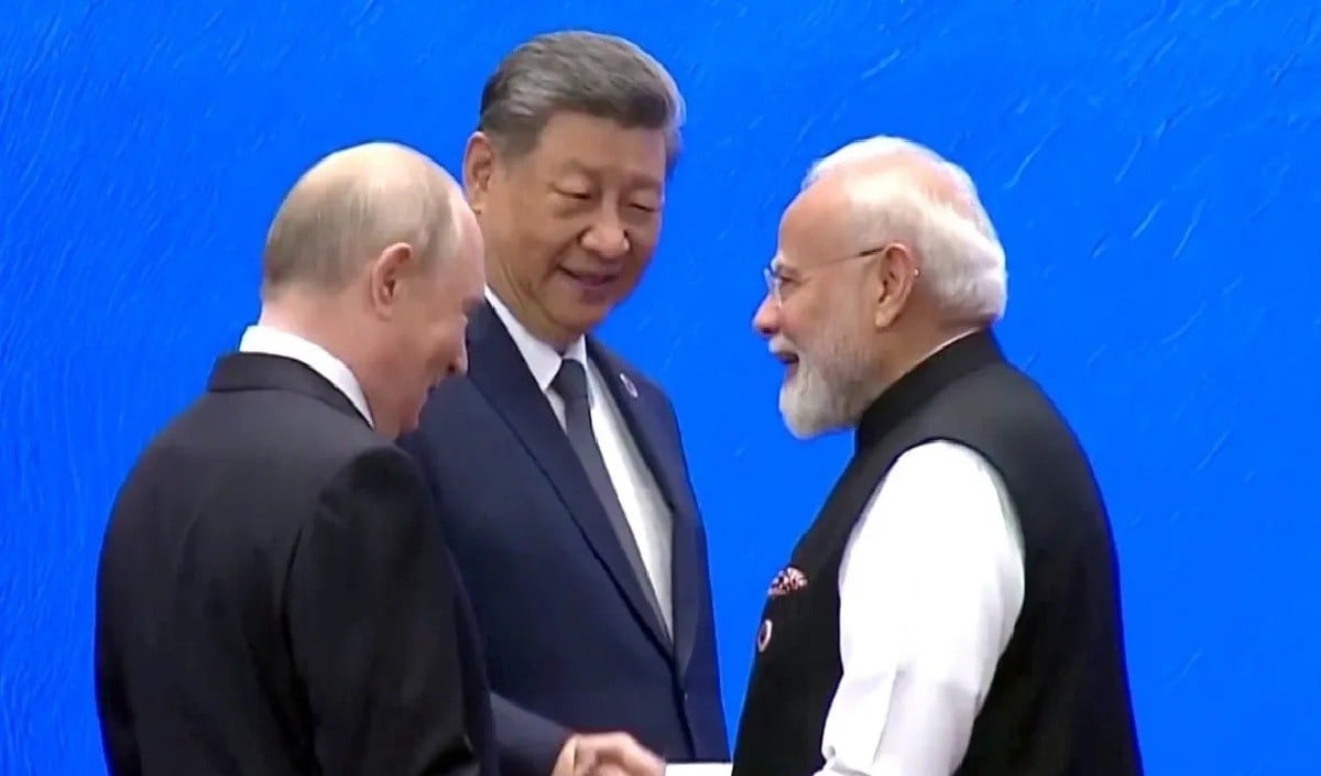 Putin के साथ बैठक में PM Modi का बड़ा बयान, Ukraine संघर्ष में कूटनीति और शांति का दिया मंत्र