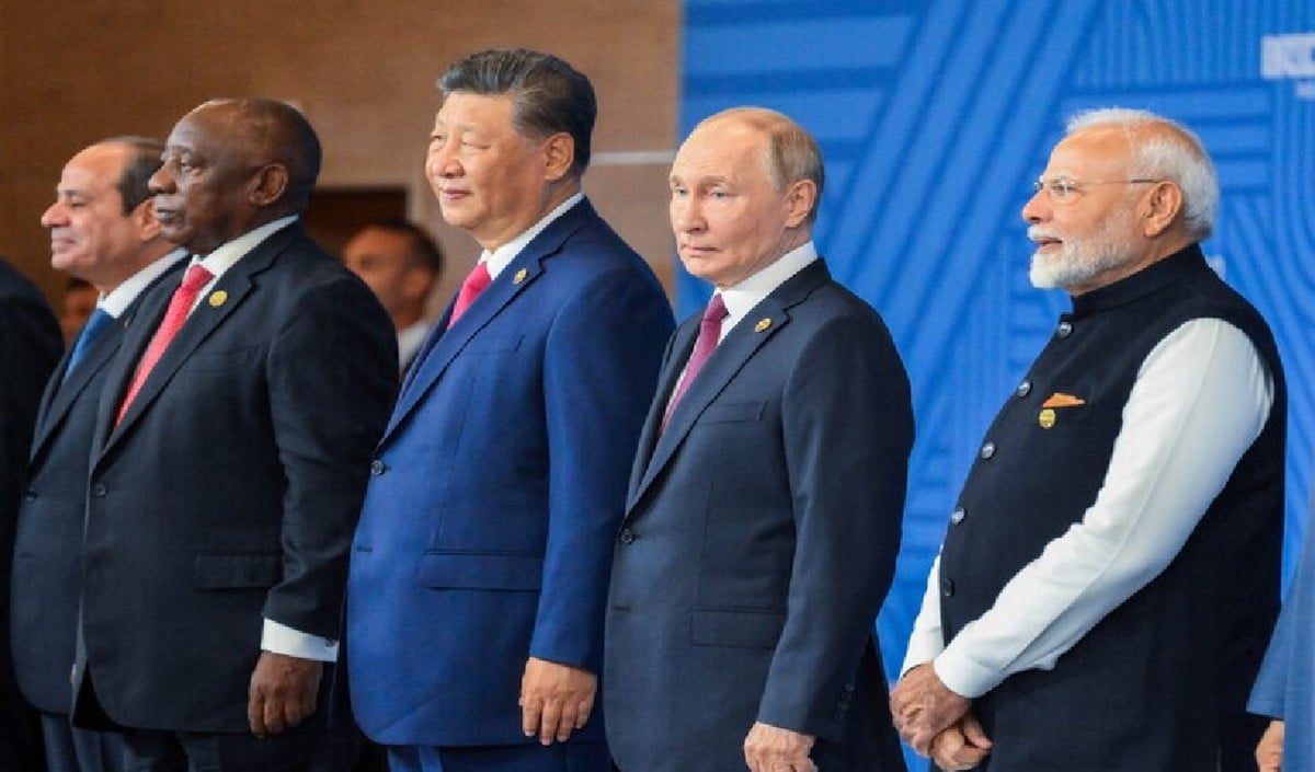 अमेरिका को चुभता BRICS, भारत के लिए कितना फायदेमंद?