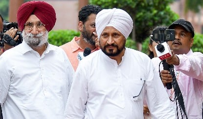 Gulzar Singh Suicide: चन्नी बोले- Punjab FM Harpal Cheema इस्तीफा दें और उन्हें तुरंत Arrest किया जाए