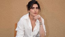 Karishma Tanna ने साझा किया अपना डेली Skincare Routine, मां बनने के बाद ऐसे रखती हैं त्वचा का ख्याल Karishma Tanna ने साझा किया अपना डेली Skincare Routine, मां बनने के बाद ऐसे रखती हैं त्वचा का ख्याल