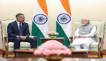 PM Modi और Prince Rahim Aga Khan की मुलाकात, AKDN के साथ Healthcare और Agriculture Partnership को मिलेगी नई ताकत