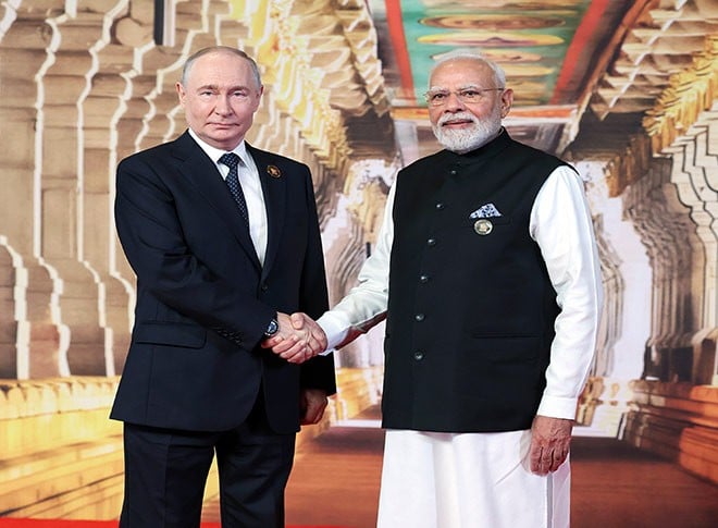 प्रधानमंत्री मोदी ने किया वैश्विक नेताओं का स्वागत प्रधानमंत्री मोदी ने किया वैश्विक नेताओं का स्वागत