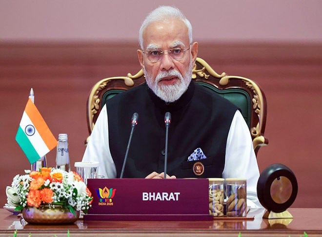 प्रधानमंत्री मोदी ने किया वैश्विक नेताओं का स्वागत प्रधानमंत्री मोदी ने किया वैश्विक नेताओं का स्वागत