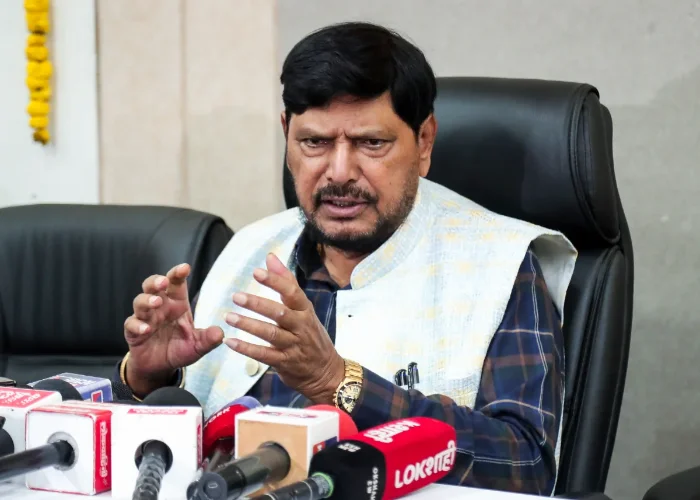 Mayawati के भतीजे Anand को RPI में आने का ऑफर, Union Minister Ramdas Athawale ने दिया न्योता