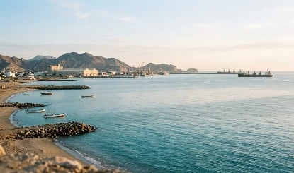 Red Sea Crisis: यमन में तेज हुई भीषण जंग, Houthi Rebels के हमलों से ग्लोबल तेल सप्लाई पर मंडराया संकट