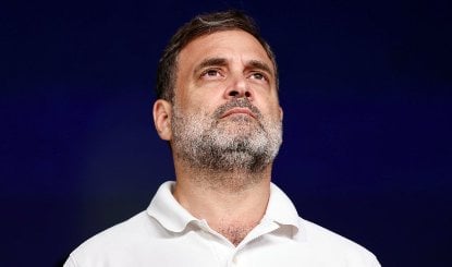 US दबाव में झुकी सरकार, Rahul Gandhi का आरोप- महंगे होंगे UPI Payments