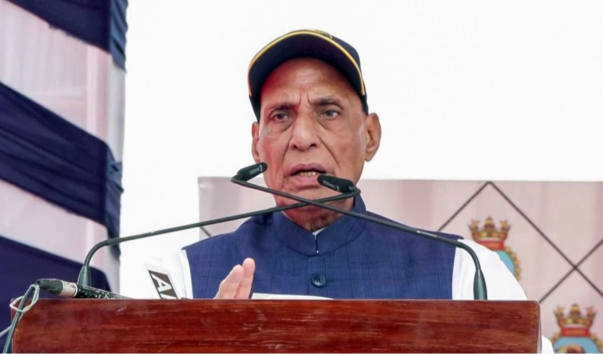 PM Modi के 25 साल के जन-सेवा सफर पर बोले Rajnath Singh, चुनौतियों के बाद भी नहीं बदली भावना