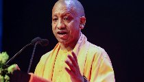 UP में कानून का राज, CM Yogi बोले- अपराधी या तो जेल में हैं या दूसरी दुनिया में UP में कानून का राज, CM Yogi बोले- अपराधी या तो जेल में हैं या दूसरी दुनिया में