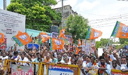 Gorakhpur में BJP की हाई-लेवल बैठक, 17 अक्टूबर तक चलेगा सेवा संकल्प अभियान