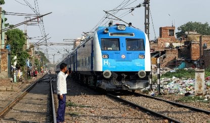 Azadpur Station तक विस्तार की तैयारी, Indian Railways का Hydrogen Train पर बड़ा Strategic Move